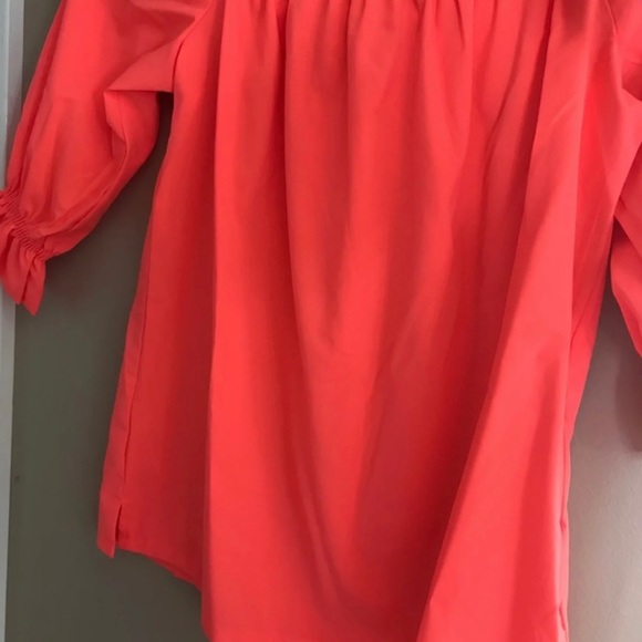 NWOT Beautiful Coral Neon Off Shoulder Blouse - Picture 2 of 3